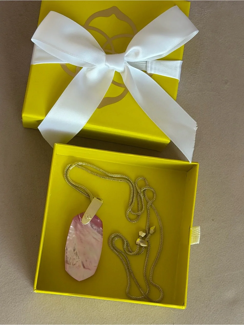Kendra Scott Inez Gold Long Pendant Necklace in Pink 💕